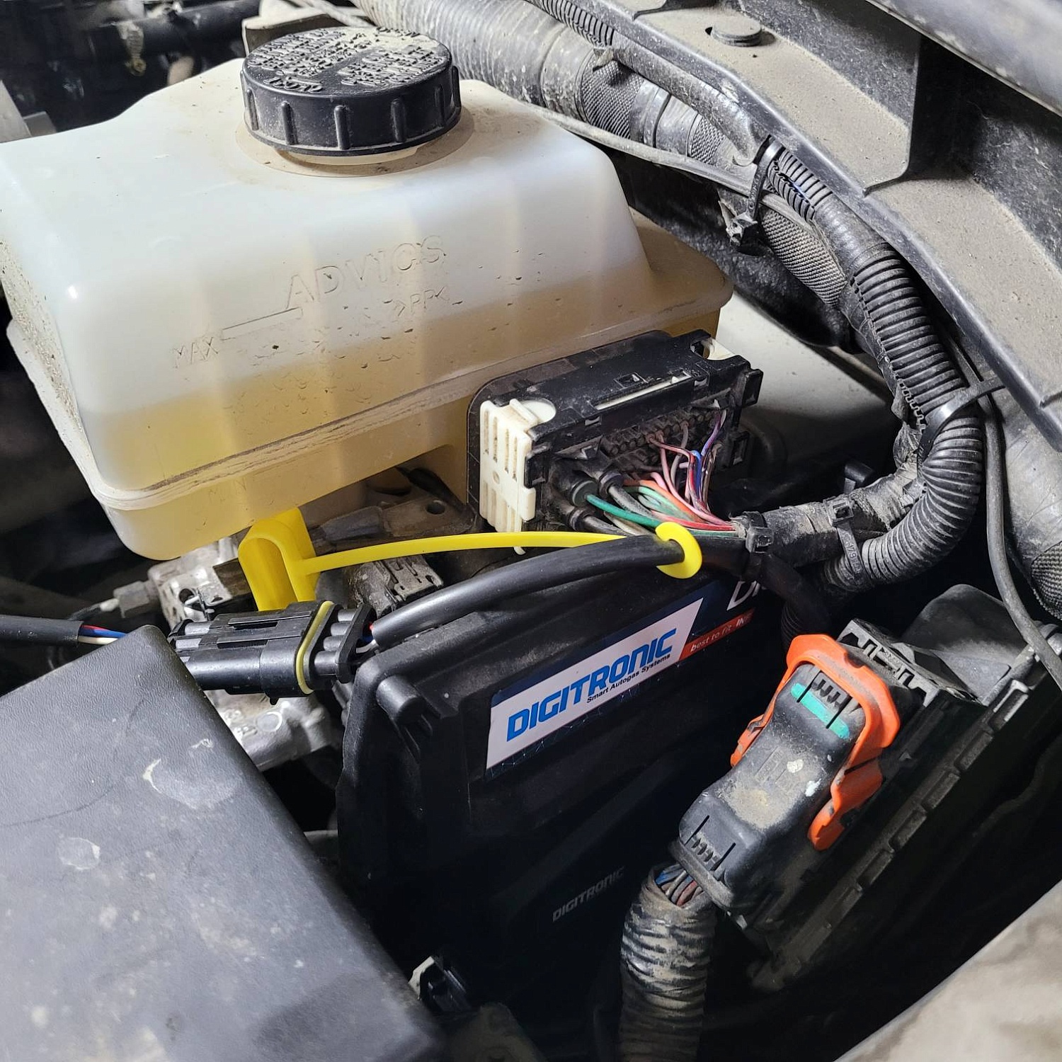 Nissan Patrol 5,6L / 2012 / Монтаж ГБО